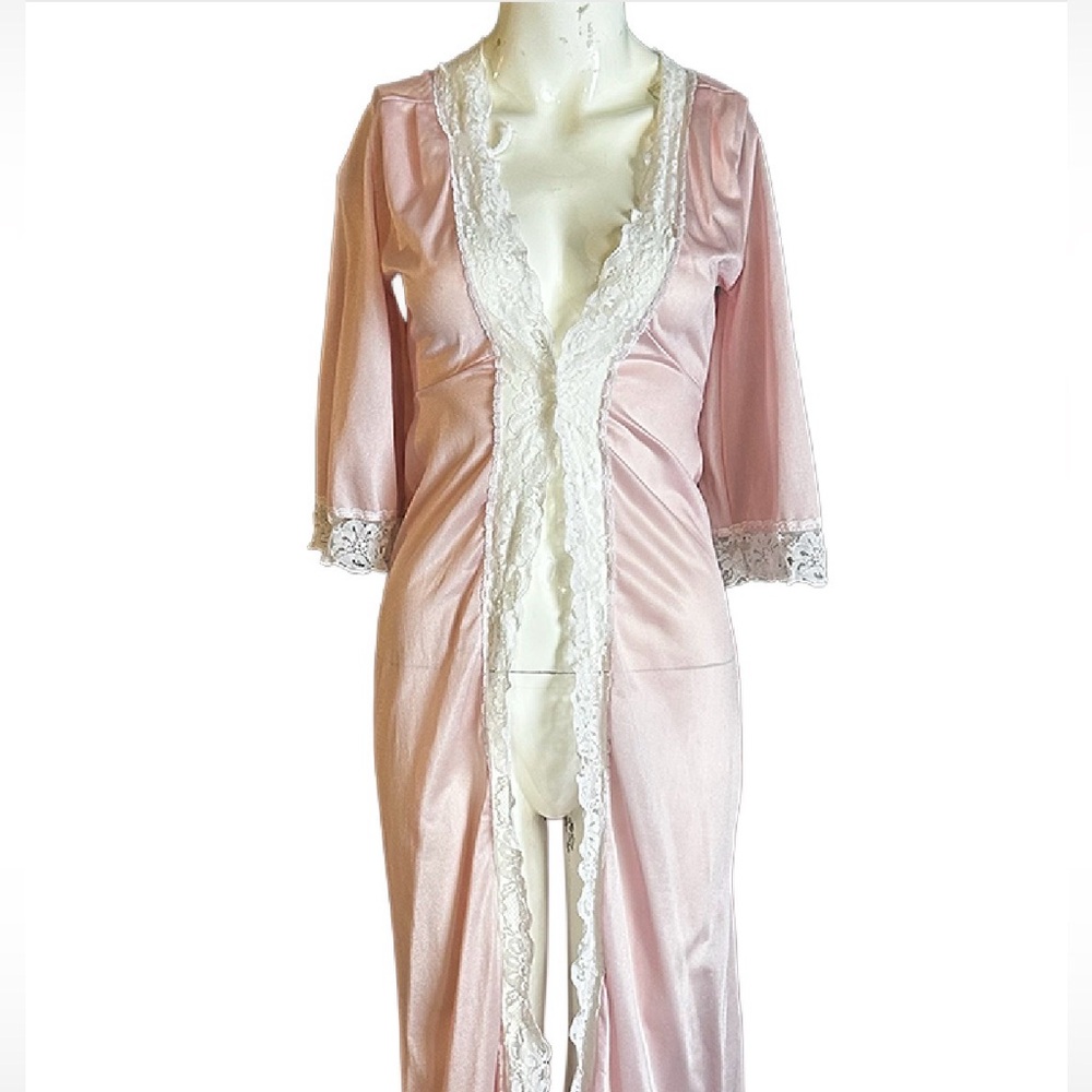 Vintage Elegant Pink Lace Trim Robe
